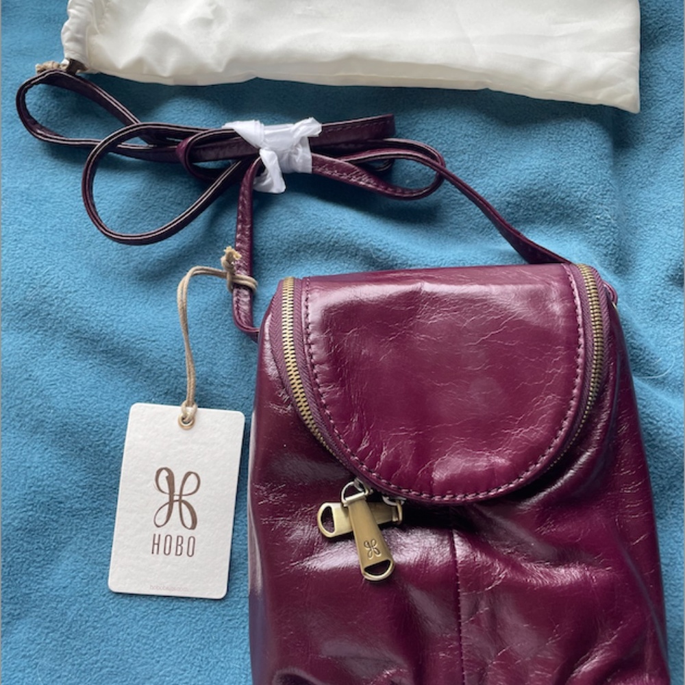 HOBO Fern NWT Eggplant Crossbody bag
